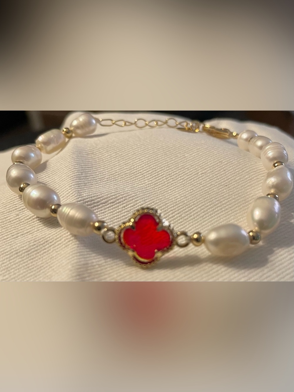 Freshwater Pearl Bracelet with Red Clover Accent